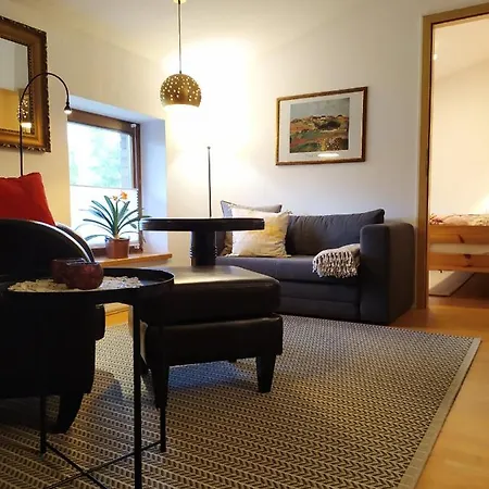 Apartament Schlossparkferienwohnungen Mit Garten *