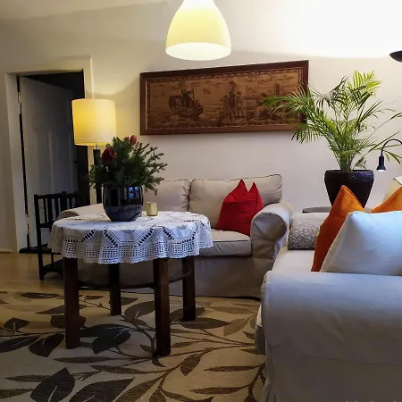 Apartament Schlossparkferienwohnungen Mit Garten *