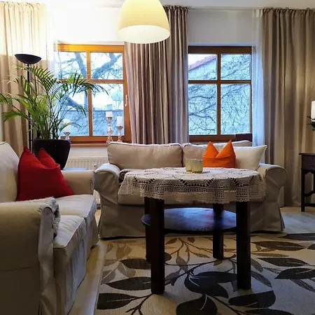 Schlossparkferienwohnungen Mit Garten