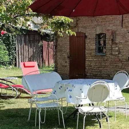 Lägenhet Schlossparkferienwohnungen Mit Garten Rheinsberg