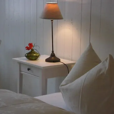 Appartement Schlossparkferienwohnungen Mit Garten Rheinsberg