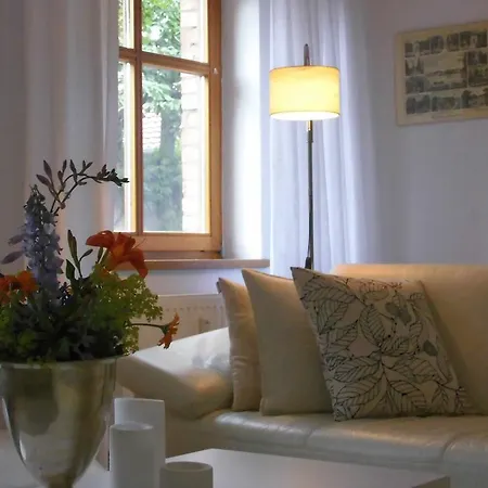 Schlossparkferienwohnungen Mit Garten Rheinsberg