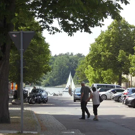 Schlossparkferienwohnungen Mit Garten * Rheinsberg