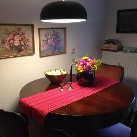 Schlossparkferienwohnungen Mit Garten Apartament