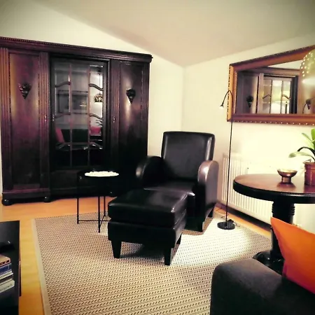 Appartement Schlossparkferienwohnungen Mit Garten Rheinsberg