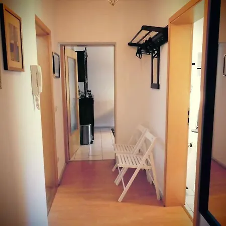 Schlossparkferienwohnungen Mit Garten דירה ריינסברג