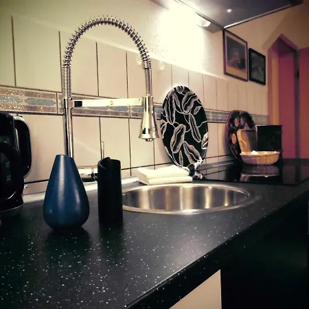 Apartament Schlossparkferienwohnungen Mit Garten *