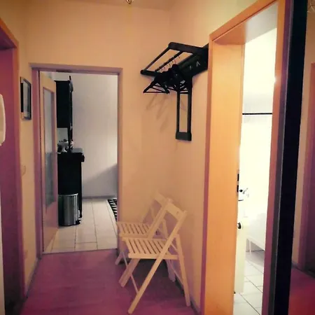 Schlossparkferienwohnungen Mit Garten Appartement