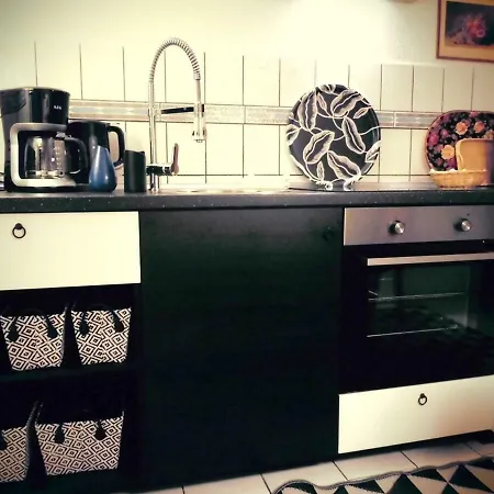 Schlossparkferienwohnungen Mit Garten