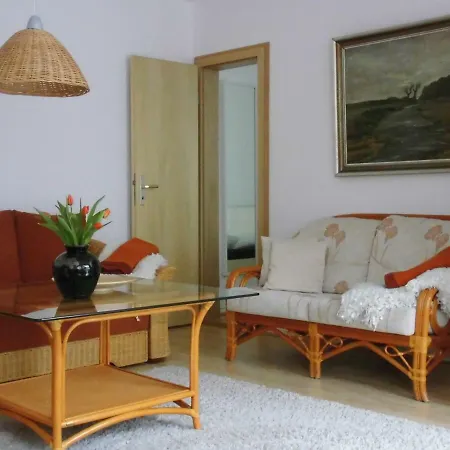 Schlossparkferienwohnungen Mit Garten *