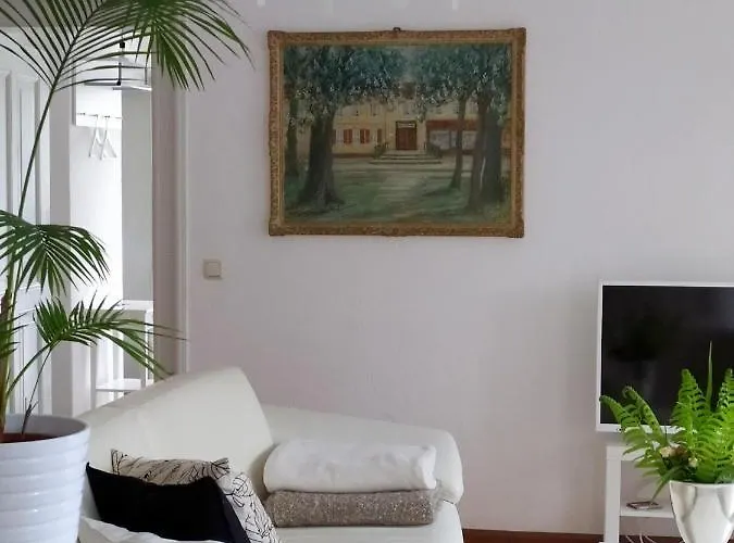 Schlossparkferienwohnungen Mit Garten شقة راينزبرج