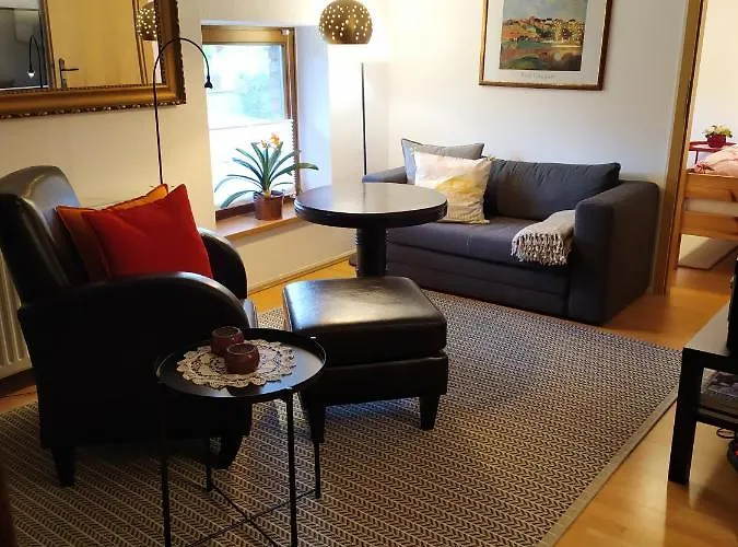 Schlossparkferienwohnungen Mit Garten راينزبرج