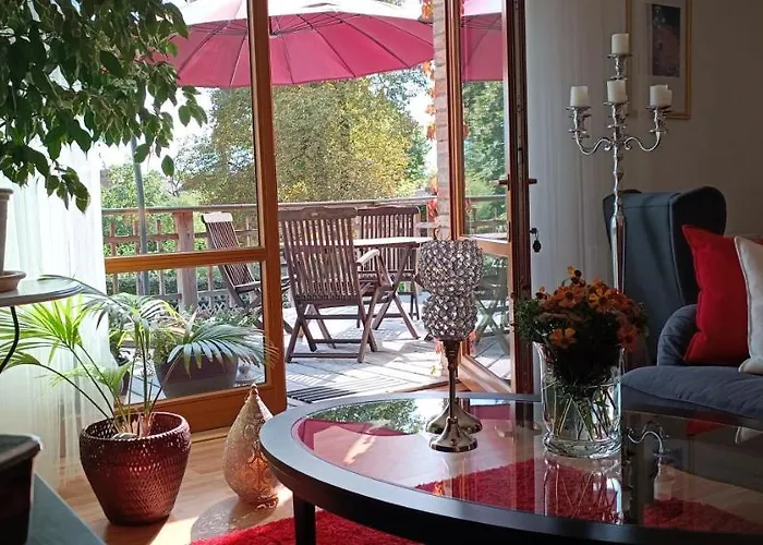 Schlossparkferienwohnungen Mit Garten راينزبرج