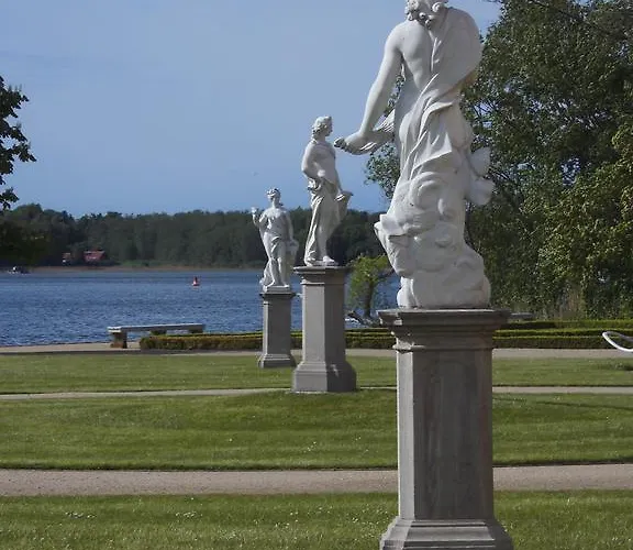 شقة Schlossparkferienwohnungen Mit Garten
