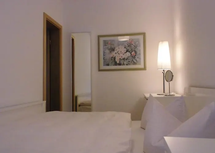 شقة Schlossparkferienwohnungen Mit Garten *