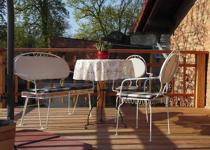 Schlossparkferienwohnungen Mit Garten Апартаменты