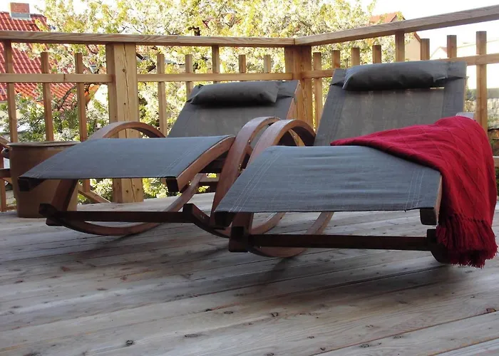 Апартаменты Schlossparkferienwohnungen Mit Garten *