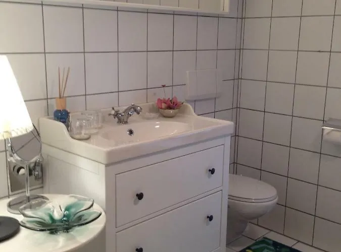 Schlossparkferienwohnungen Mit Garten شقة راينزبرج