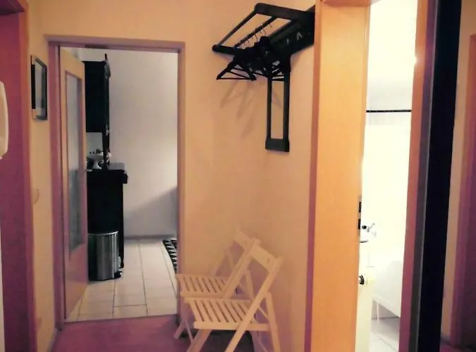 Schlossparkferienwohnungen Mit Garten شقة