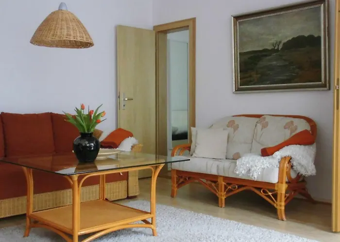 Schlossparkferienwohnungen Mit Garten *